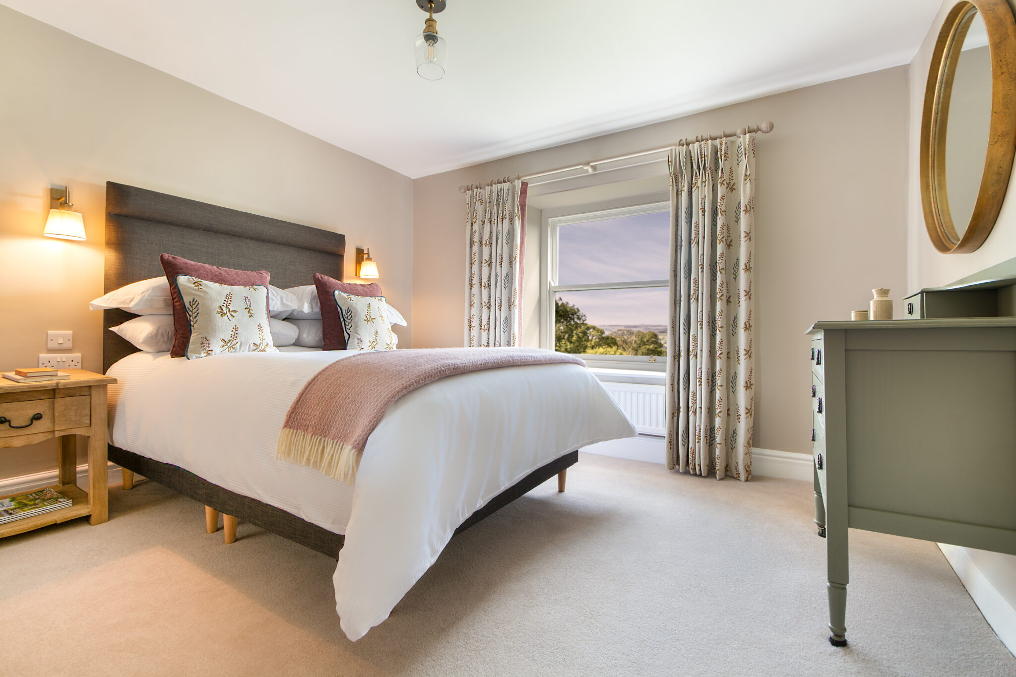 Druids-Cave-Farmhouse-21-double-bedroom-Mike-Henton-July-2025-scaled